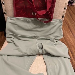 Lululemon leggings